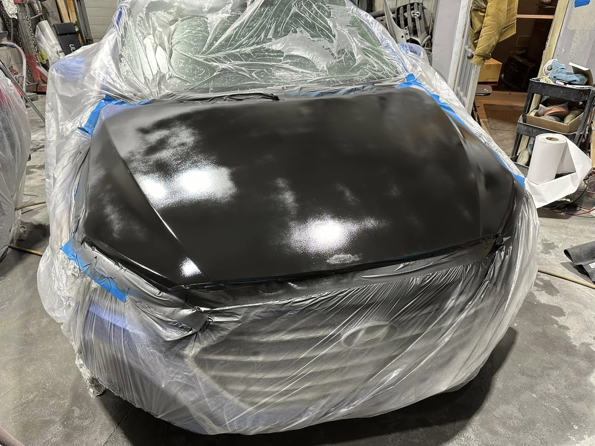 Réparation de carrosserie de camion dans un atelier professionnel à Laval