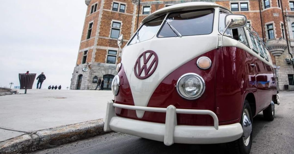 Réparation de carrosserie de camion dans un atelier professionnel à Repentigny
