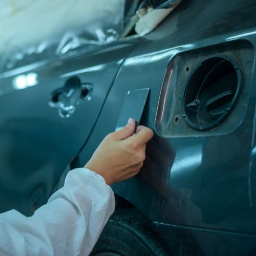 Atelier de carrosserie et réparations automobiles à Sept-Îles